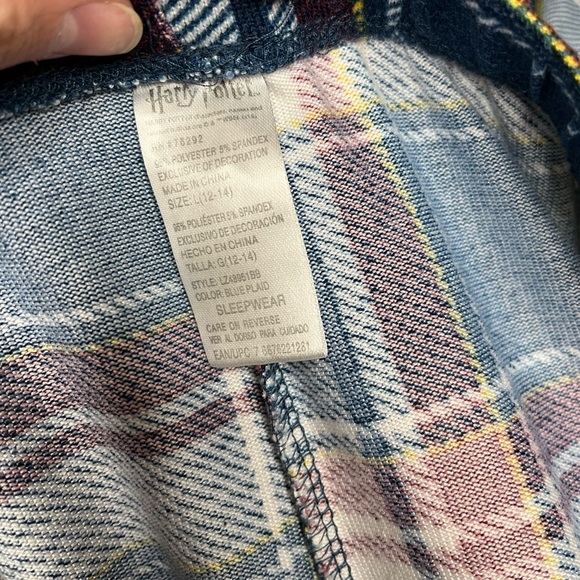 Women’s Gryffindor Pajama Pants size large - Picture 5 of 5